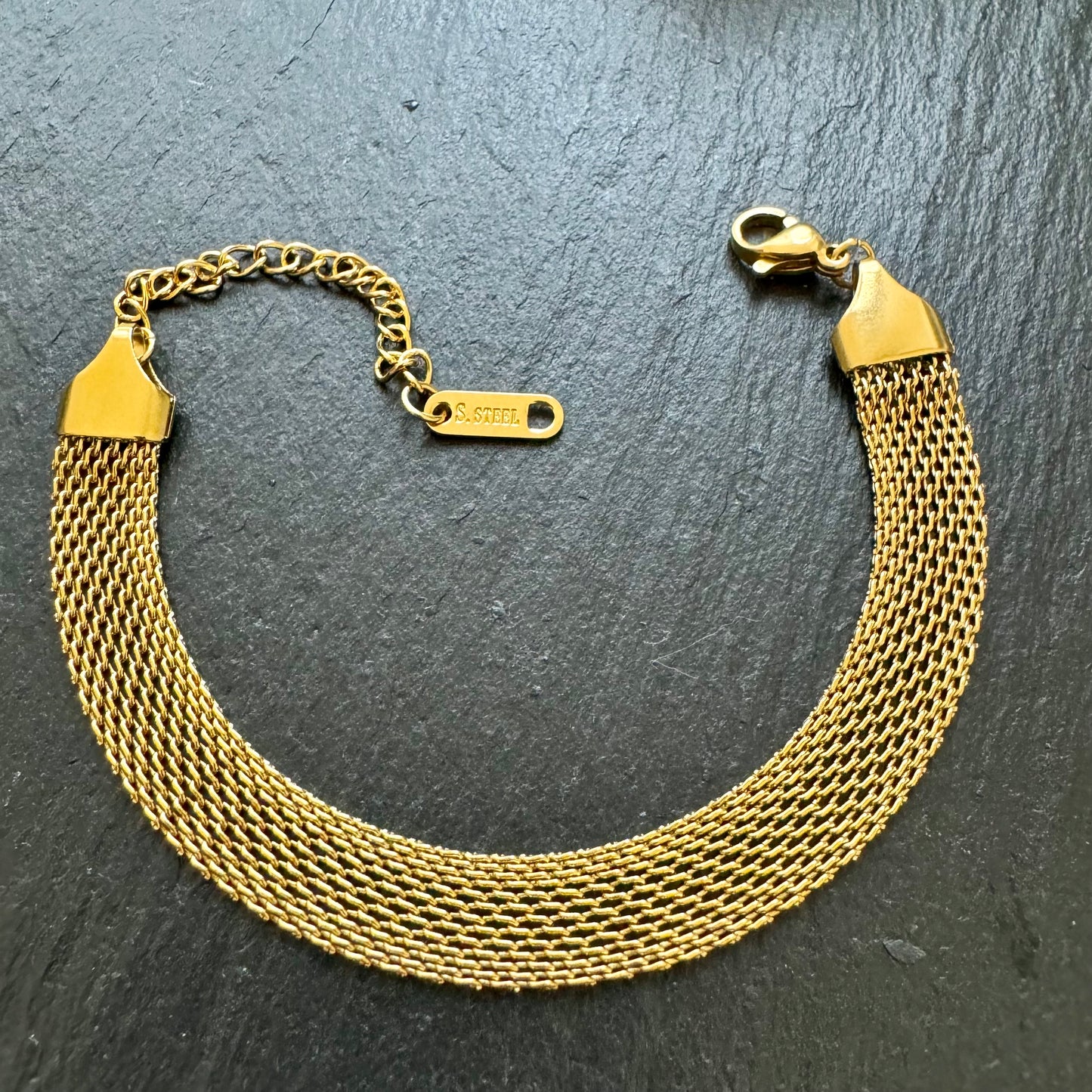 Golden Elegance Mesh Bracelet